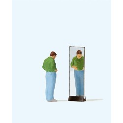 Probando pantalones 28161 PREISER Escala H0