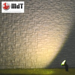 Foco LED reflector de base Spotlights color verde envejecido MDT Escala H0