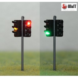 Semaforo de trafico de LED doble Verde/ambar/rojo en angulo 90º GR33 MDT Escala H0
