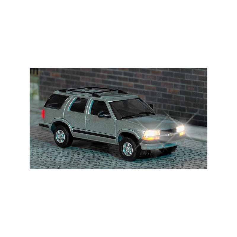 Chevrolet Blazer con luz 5658 Busch Escala H0
