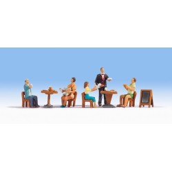 En el restaurante / bar 15838 NOCH Escala H0