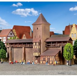 Torre con pared fortificada 37108 Kibri Escala N