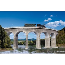Viaducto alto en curva para R2 37665 Kibri Escala N