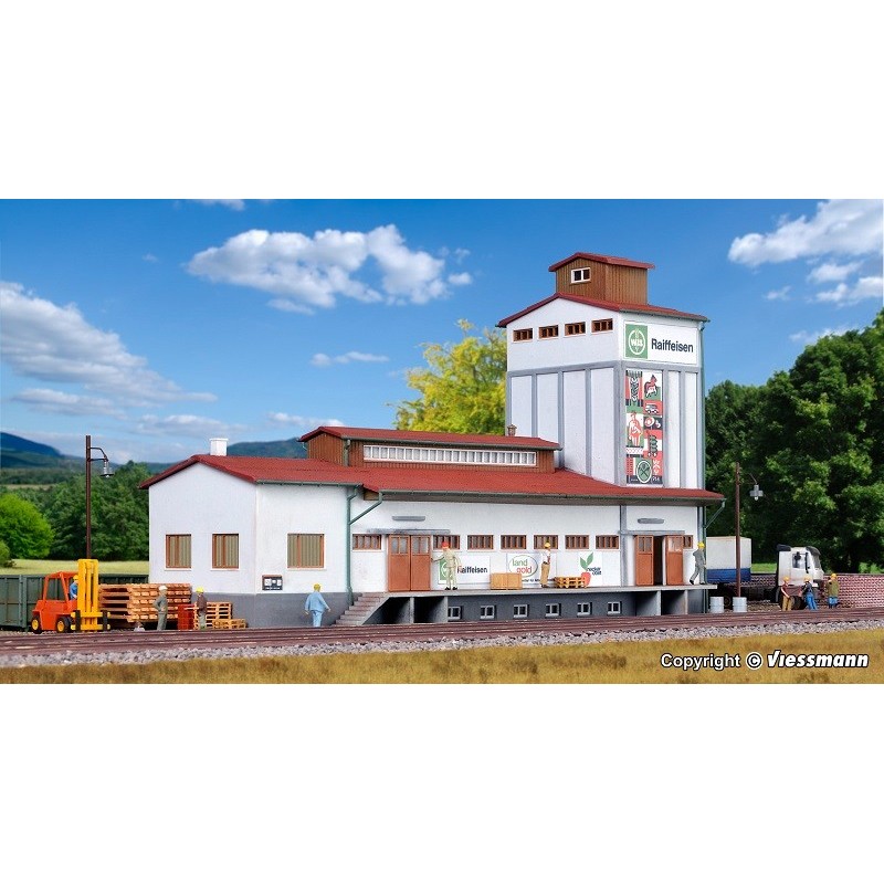 Almacén agrícola con muelle de carga 39208 Kibri Escala H0