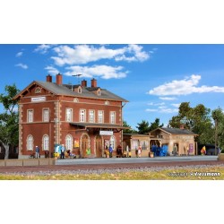 Estación Langenthal con dependencias 39504 Kibri Escala H0