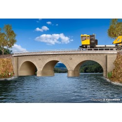 *Puente de piedra en curva 39722 Kibri Escala H0
