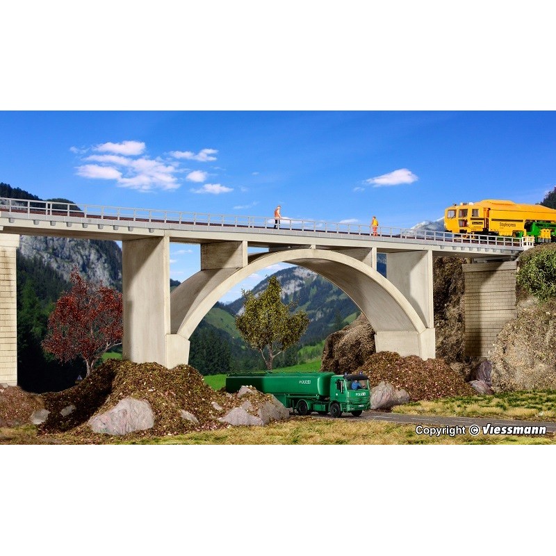 Puente de hormigón 39740 Kibri Escala H0