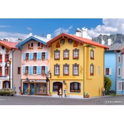 2 edificios con comercios 38819 Kibri Escala H0