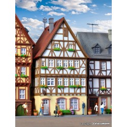 Edificio con entramado de madera 38903 Kibri Escala H0