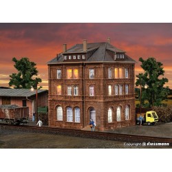 Edificio de operaciones ferroviarias con luz LED 38199 Kibri Escala H0