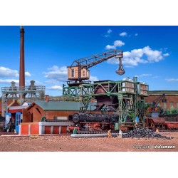 Planta de carbón con grúa 37442 Kibri Escala N