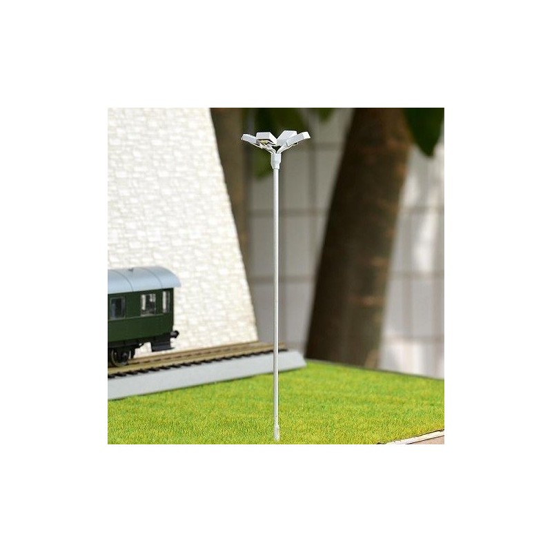 Farola 4 focos LED 12 cm LHM802-H0 MDT Models Escala H0