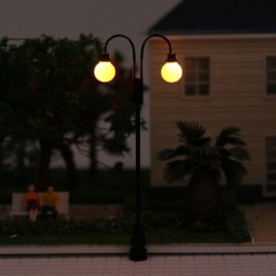 Farola LED doble de 2 a 8 cm (con base ajustable) Boutique 13 MDT Models