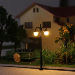Farola doble LED 6 cm LHM639-H0 MDT Models Escala H0