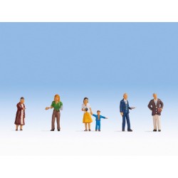 Peatones caminando 15481 NOCH Escala H0