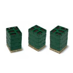 *3 palés con cajas verdes de botellas 211008 N-Train Escala N