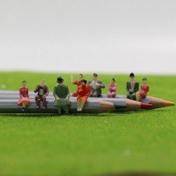 30 personas sentadas T806 MDT Models Escala H0