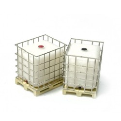 2 Recipientes para mercancías a granel sobre palés 221013 87Train Escala H0