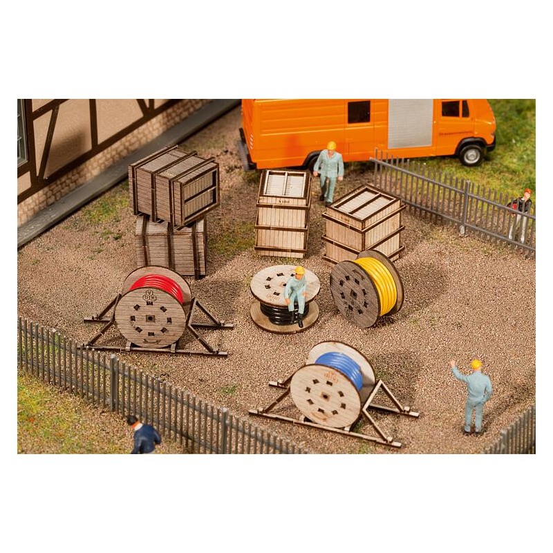 Cajas transporte y bobinas con cable 180617 Faller Escala H0
