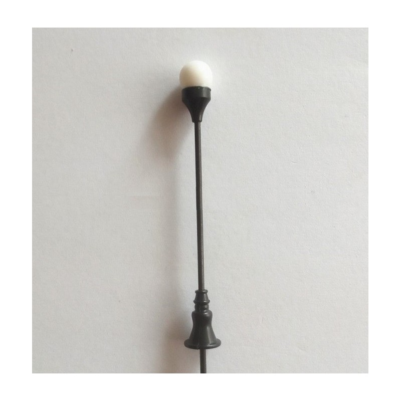 Farola LED de 1 a 6,5 cm F654 MDT Models