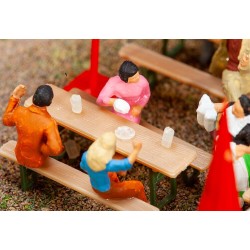 60 jarras de cerveza y 40 ceniceros 180995 Faller Escala H0