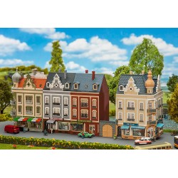 Hilera de edificios adosados 232385 Faller Escala N