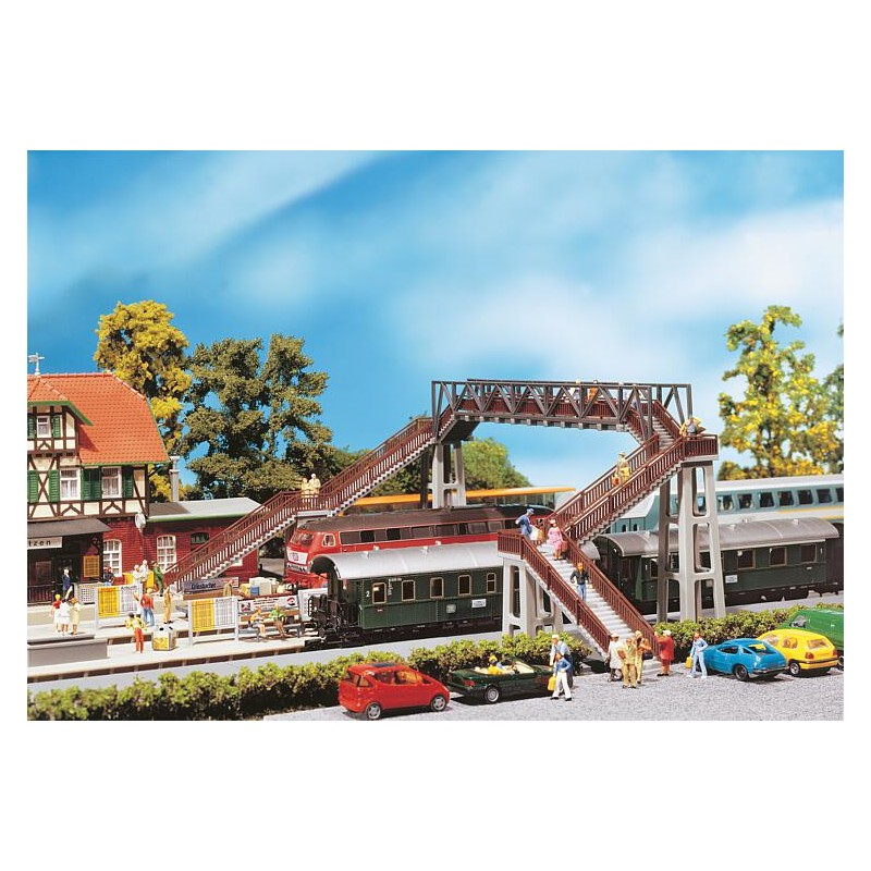 Puente peatonal 120179 Faller Escala H0