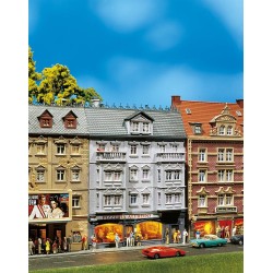 Edificio con pizzeria Alfredo 130446 Faller Escala H0