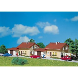 2 casitas con cobertizo 232222 Faller Escala N
