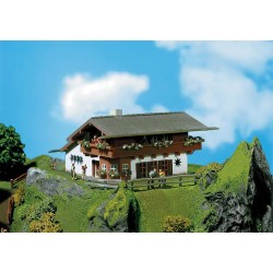 Pensión Edelweiss 232235 Faller Escala N