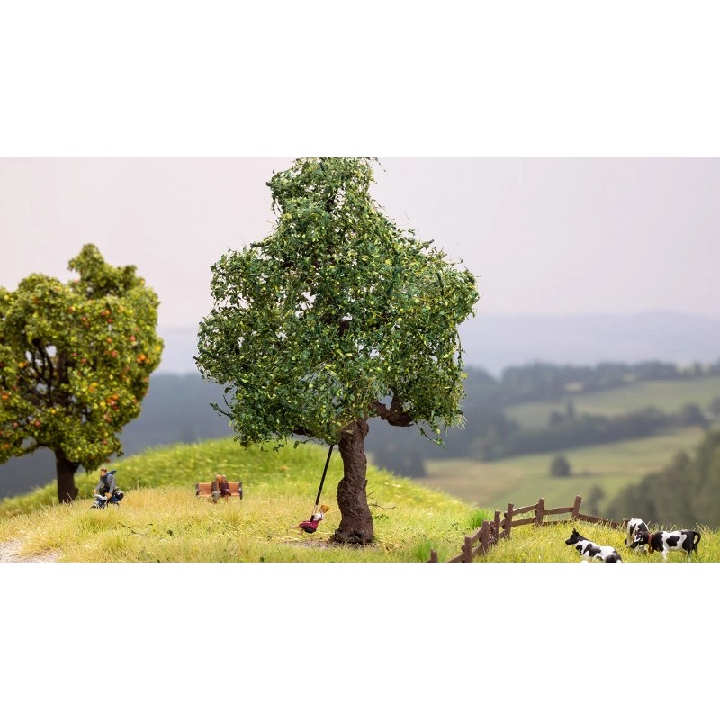 Árbol con columpio y movimiento 21769 NOCH Escala N