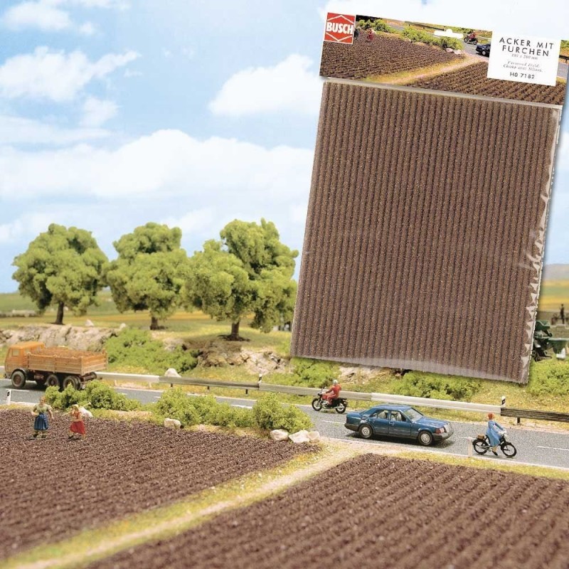 Campo arado 7182 Busch Escala H0