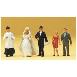 Cura con novios boda catolica 14058 PREISER Escala H0