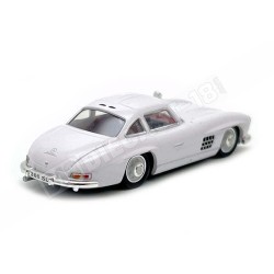 Mercedes-Benz 300 SL Alas de Gaviota 1954 Ricko 38694 1:87