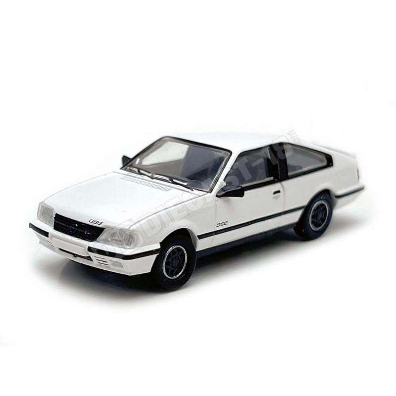 Opel Monza A2 GSE 1983 Blanco Brekina PCX870493 Escala H0 1:87
