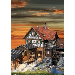 Aserradero con motor y accesorios 130229 Faller Escala H0