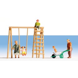 Abuelos con nietos 15589 NOCH Escala H0